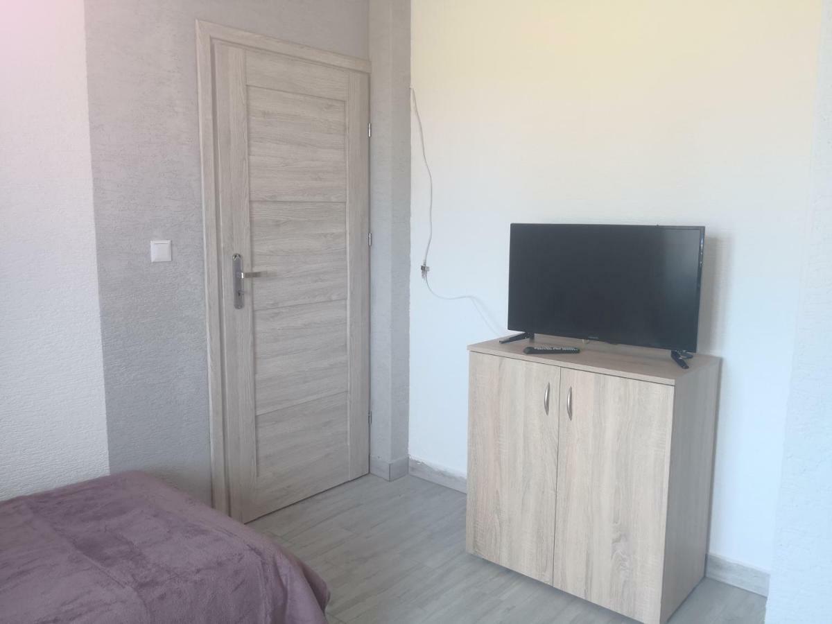 Villa Gosciniec Mariola Człuchów Esterno foto
